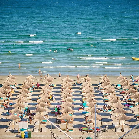 Black Sea Estate N Pool * Năvodari