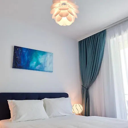 Black Sea Estate N Pool Apartment *