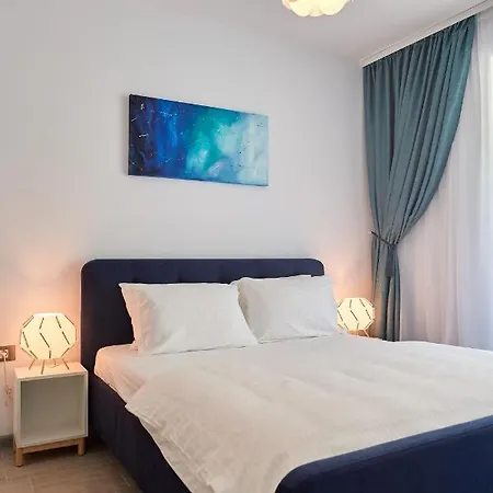 Black Sea Estate N Pool Apartment