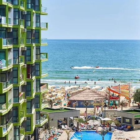 Black Sea Estate N Pool