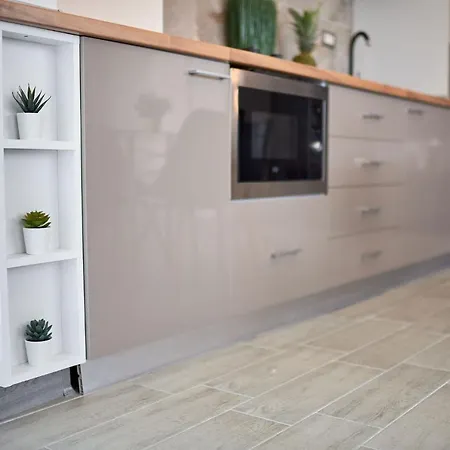 Black Sea Estate N Pool Apartment Năvodari